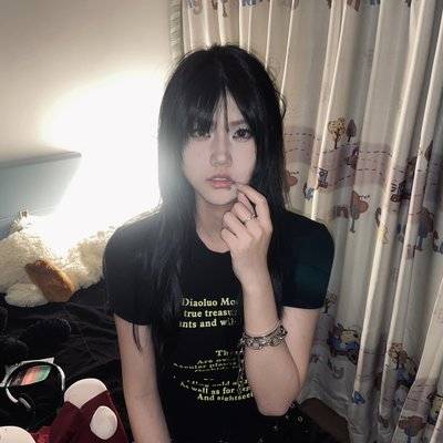 黑白模特