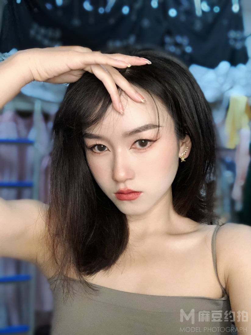 妆容模特