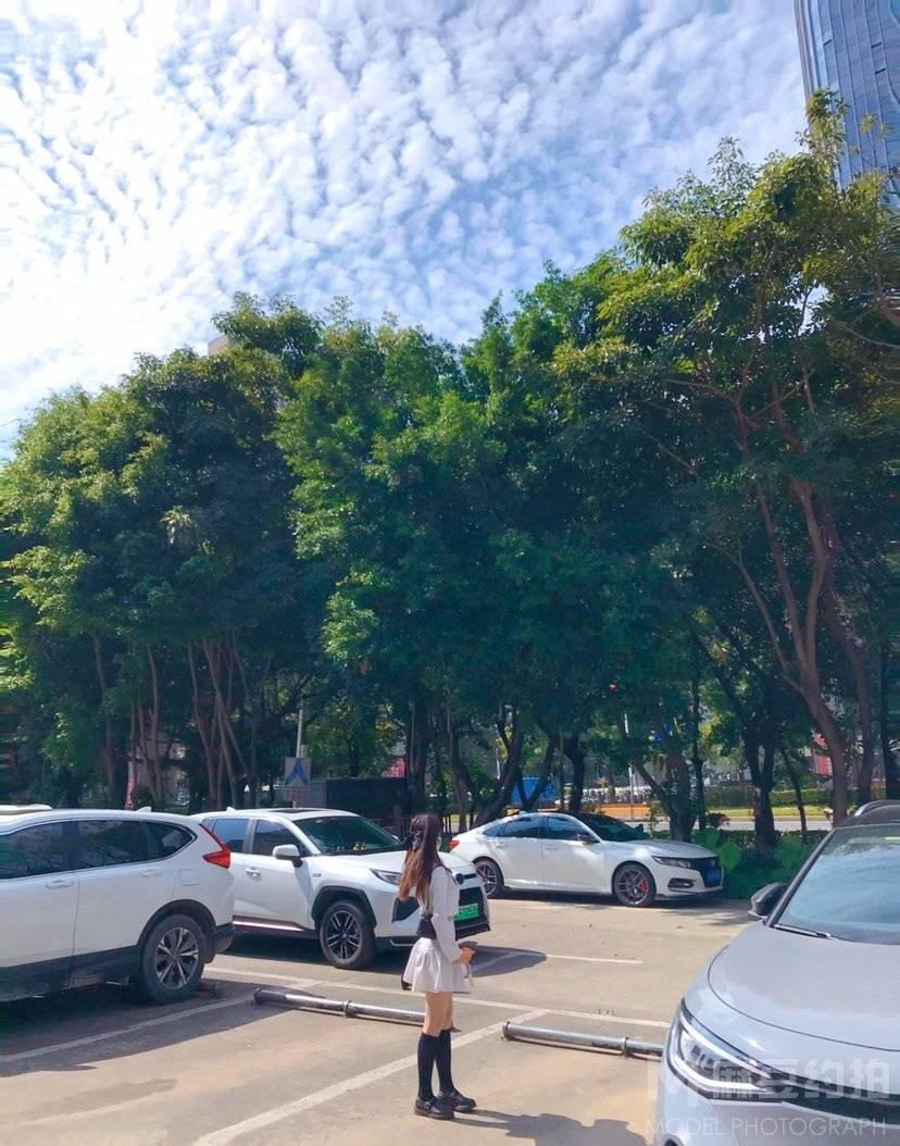 校园模特