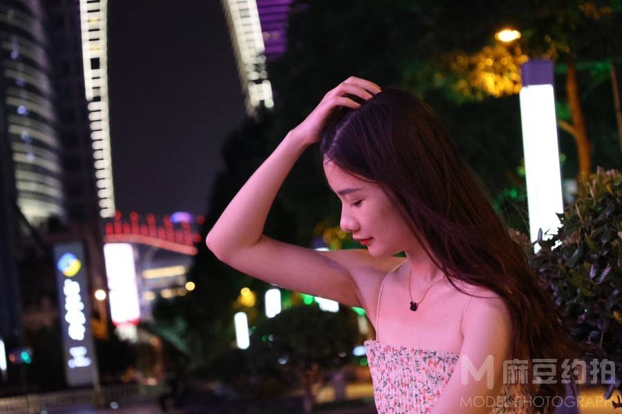 夜景模特