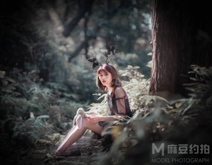 情绪模特