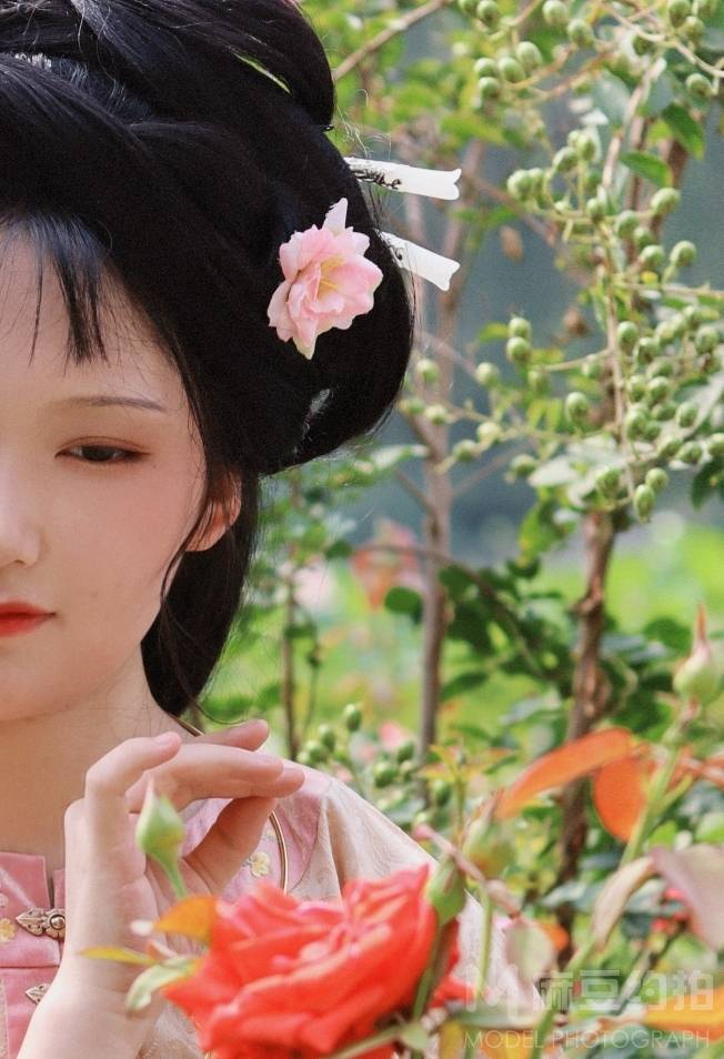 汉服模特