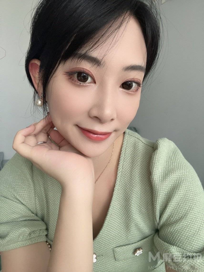 纪实模特