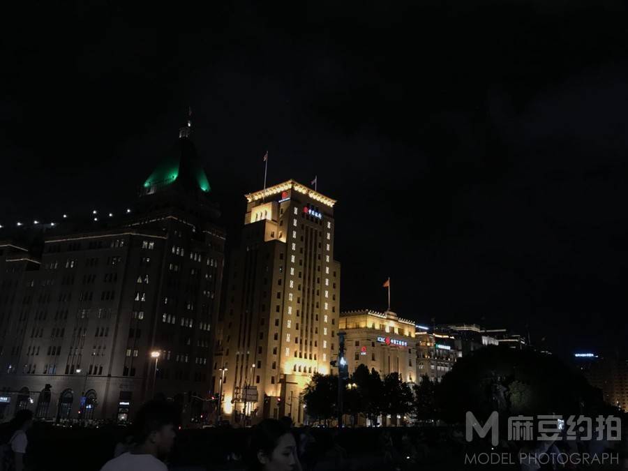 夜景模特
