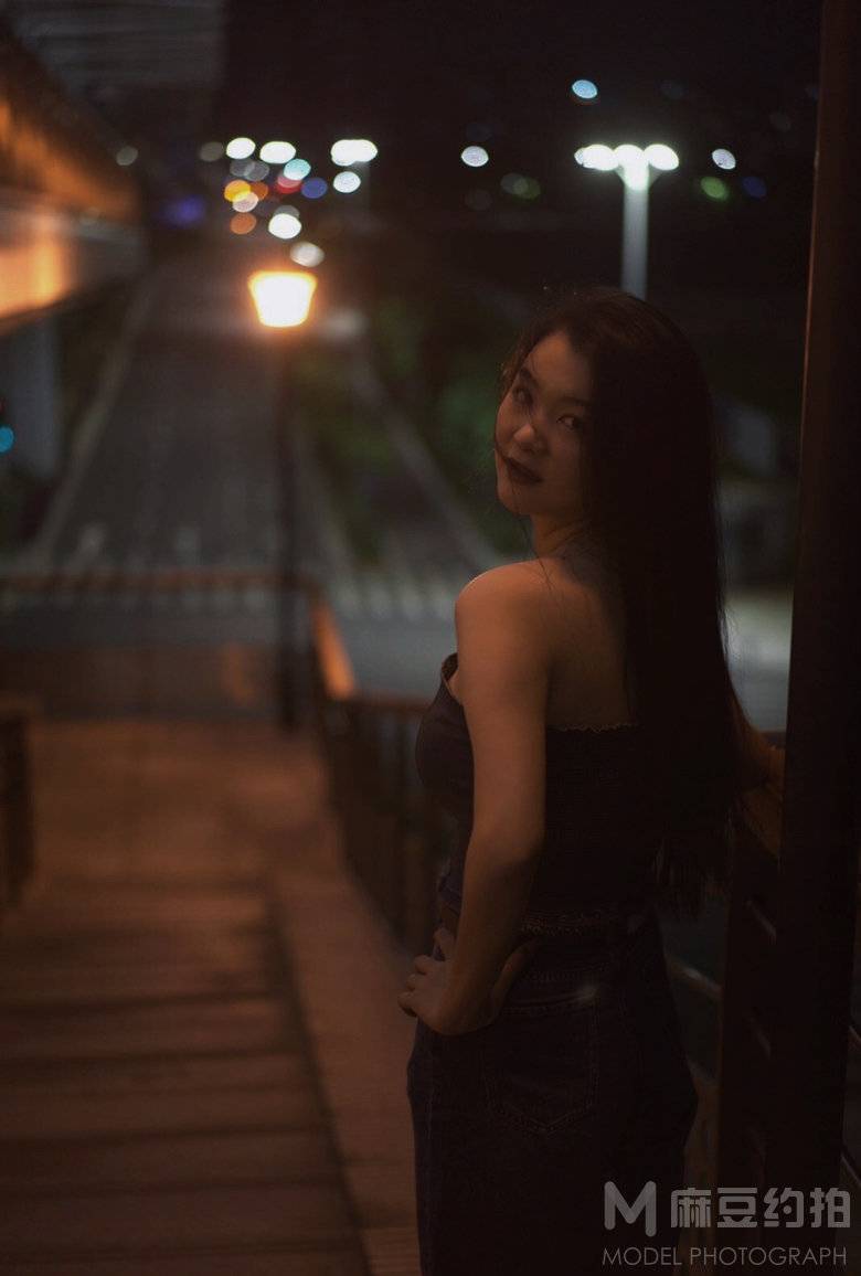 夜景模特