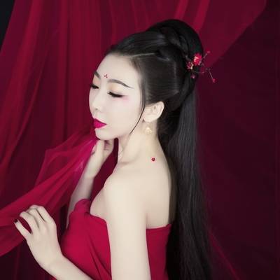 汉服模特