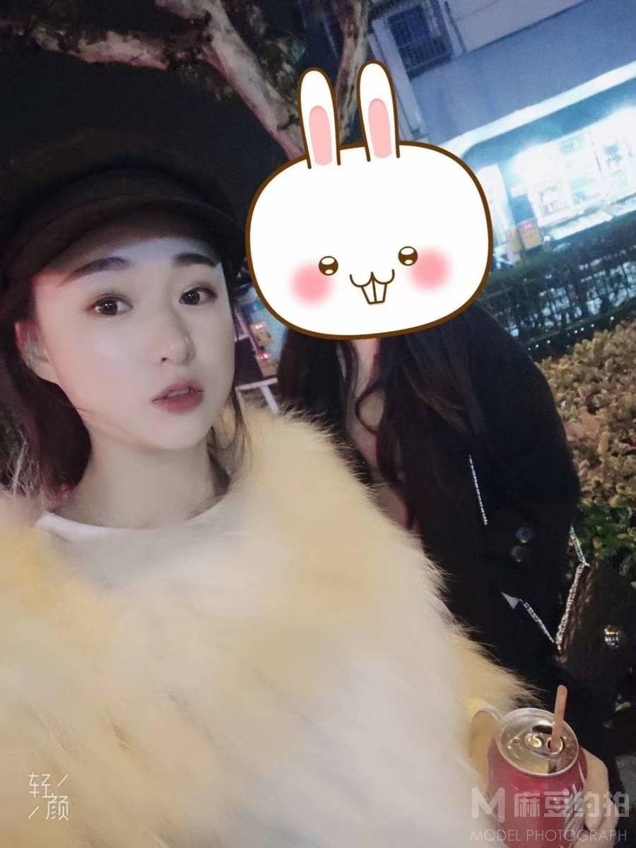 黑白模特