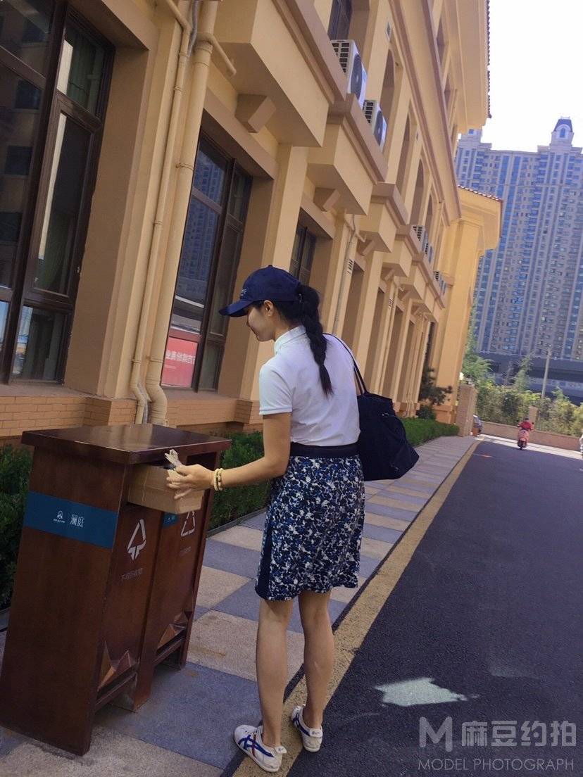 校园模特