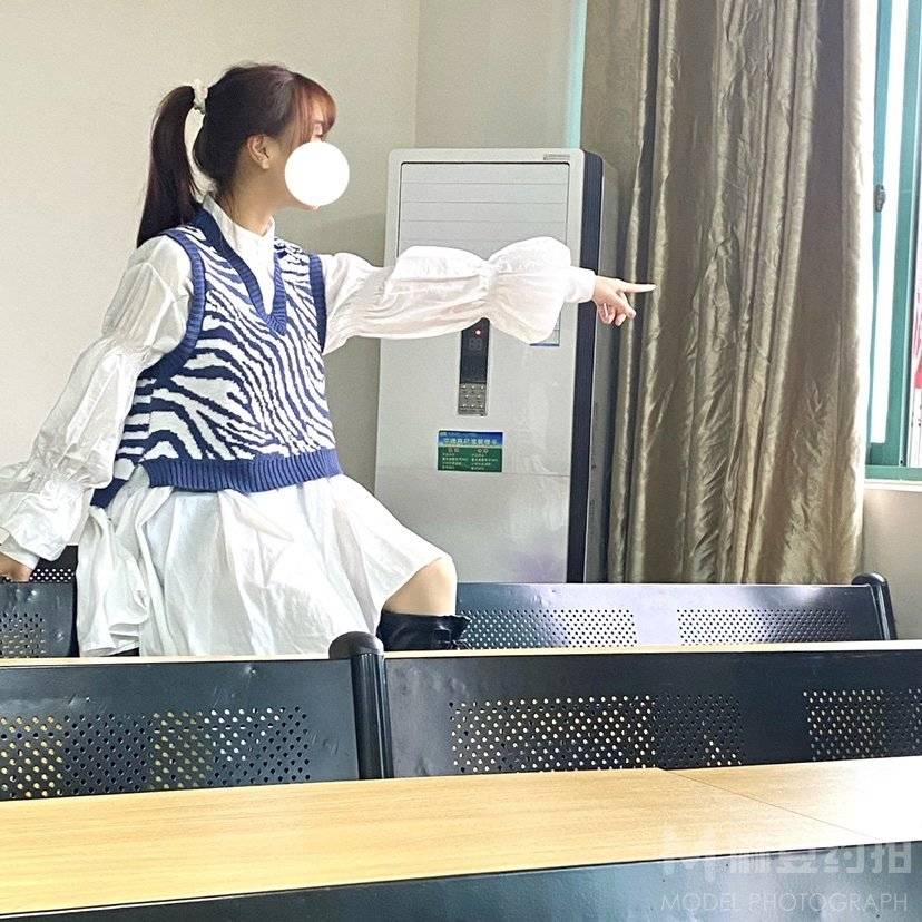 校园模特