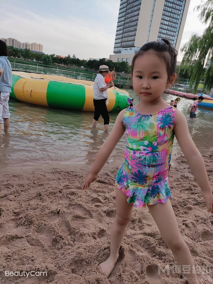 民国模特