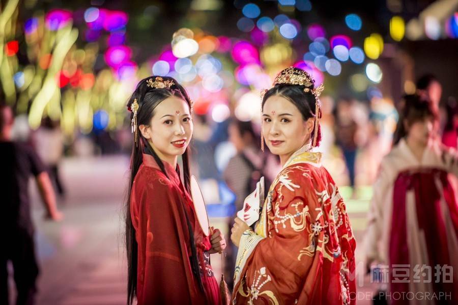 汉服模特