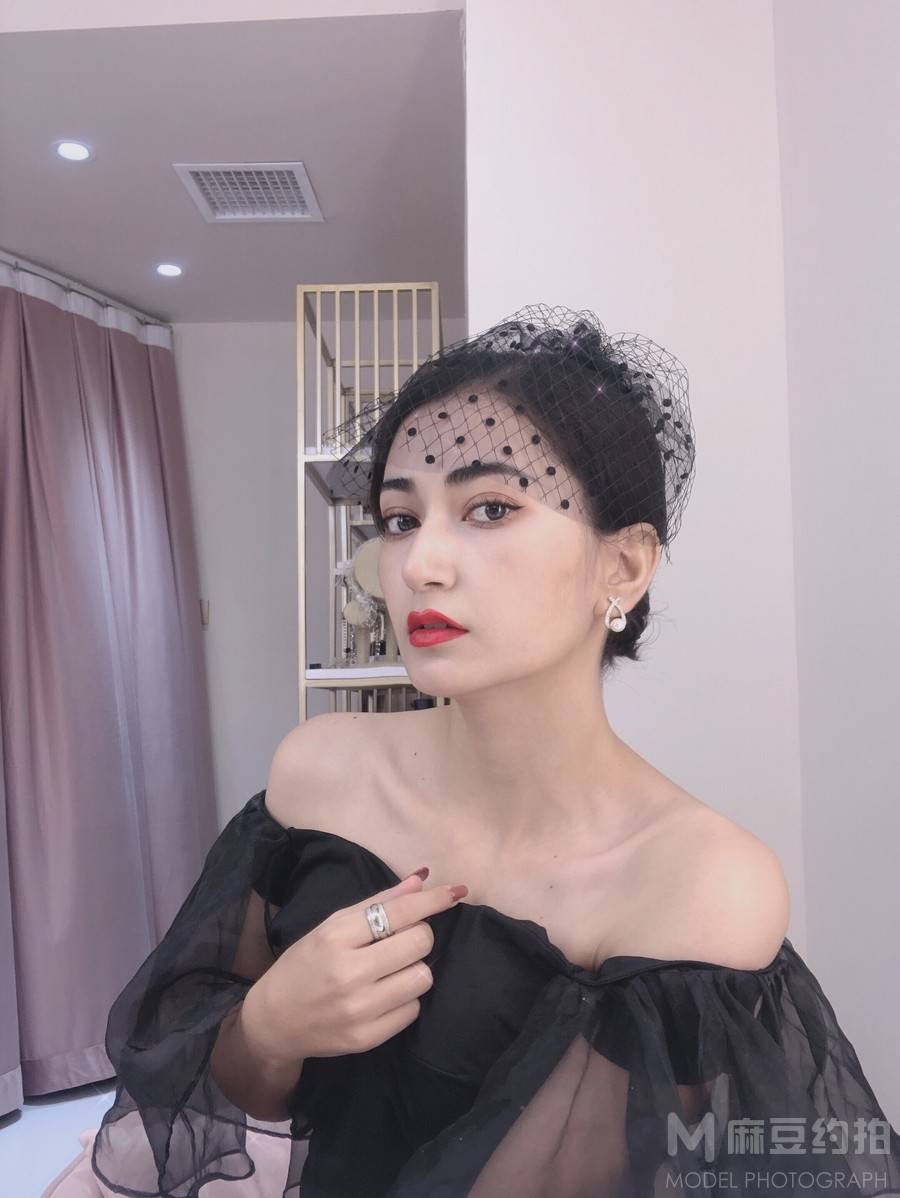 妆容模特