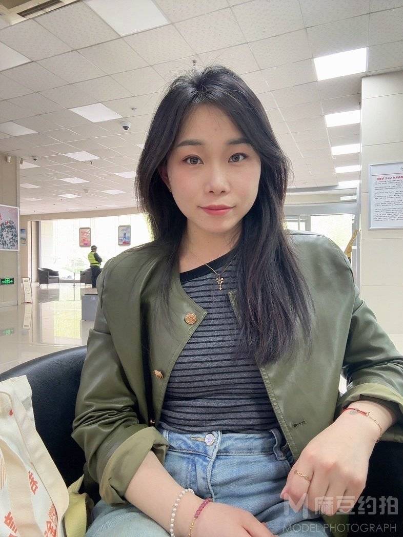 纪实模特