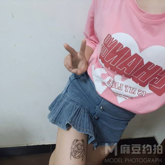 校园模特