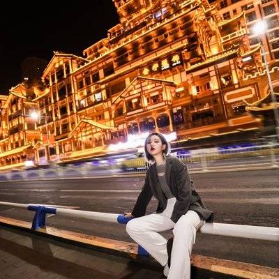 黑白模特