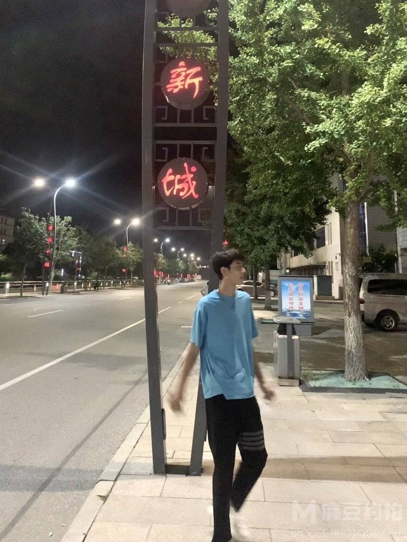暗黑模特
