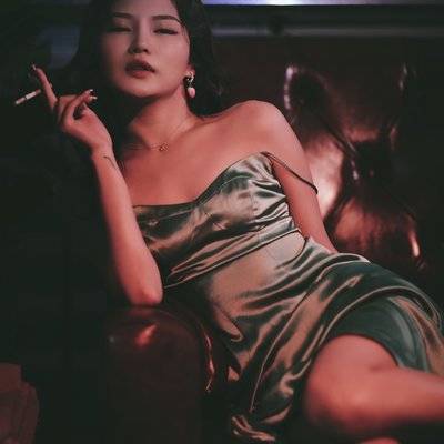 情绪模特