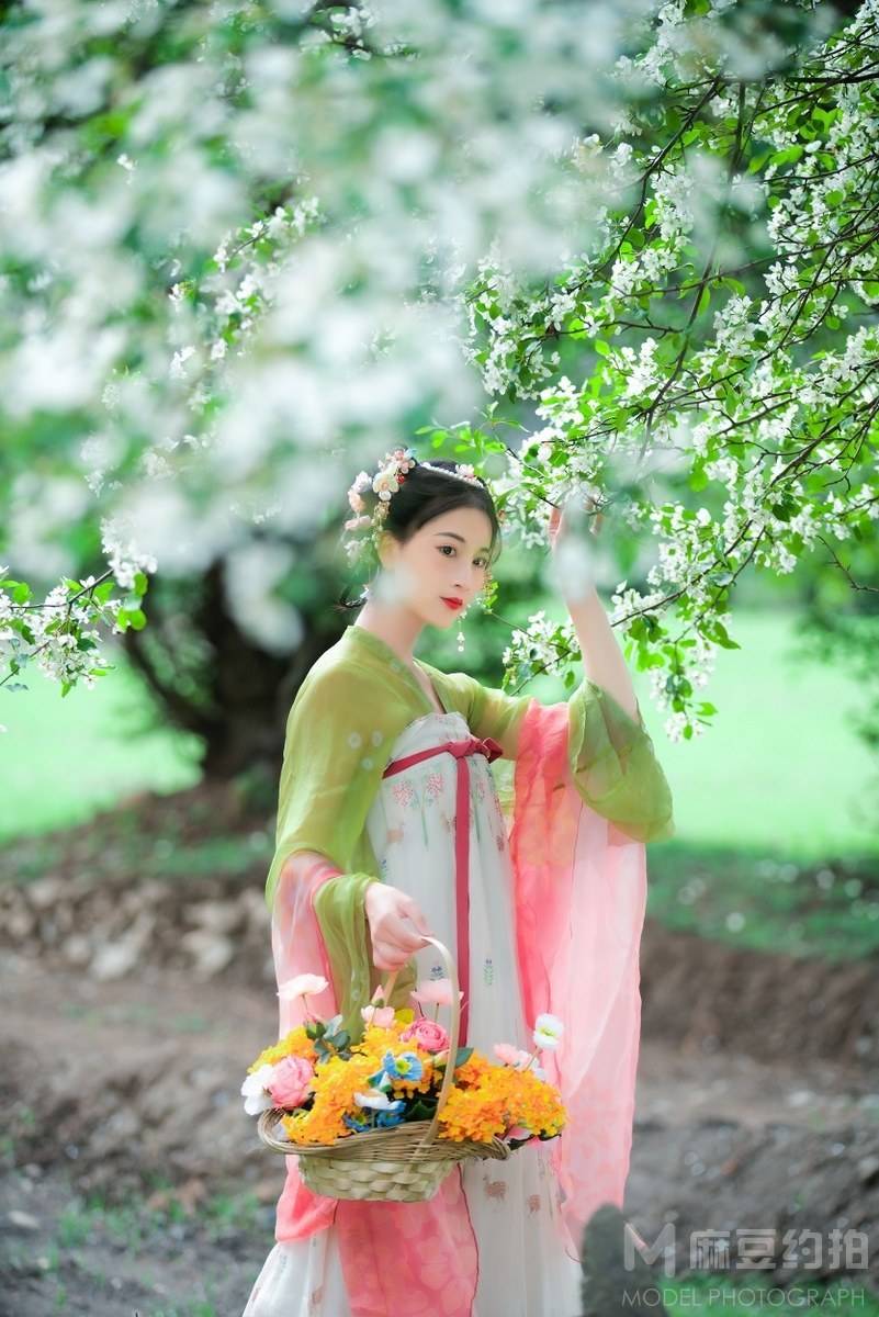 汉服模特