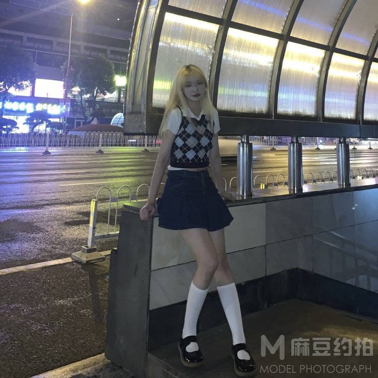 夜景模特