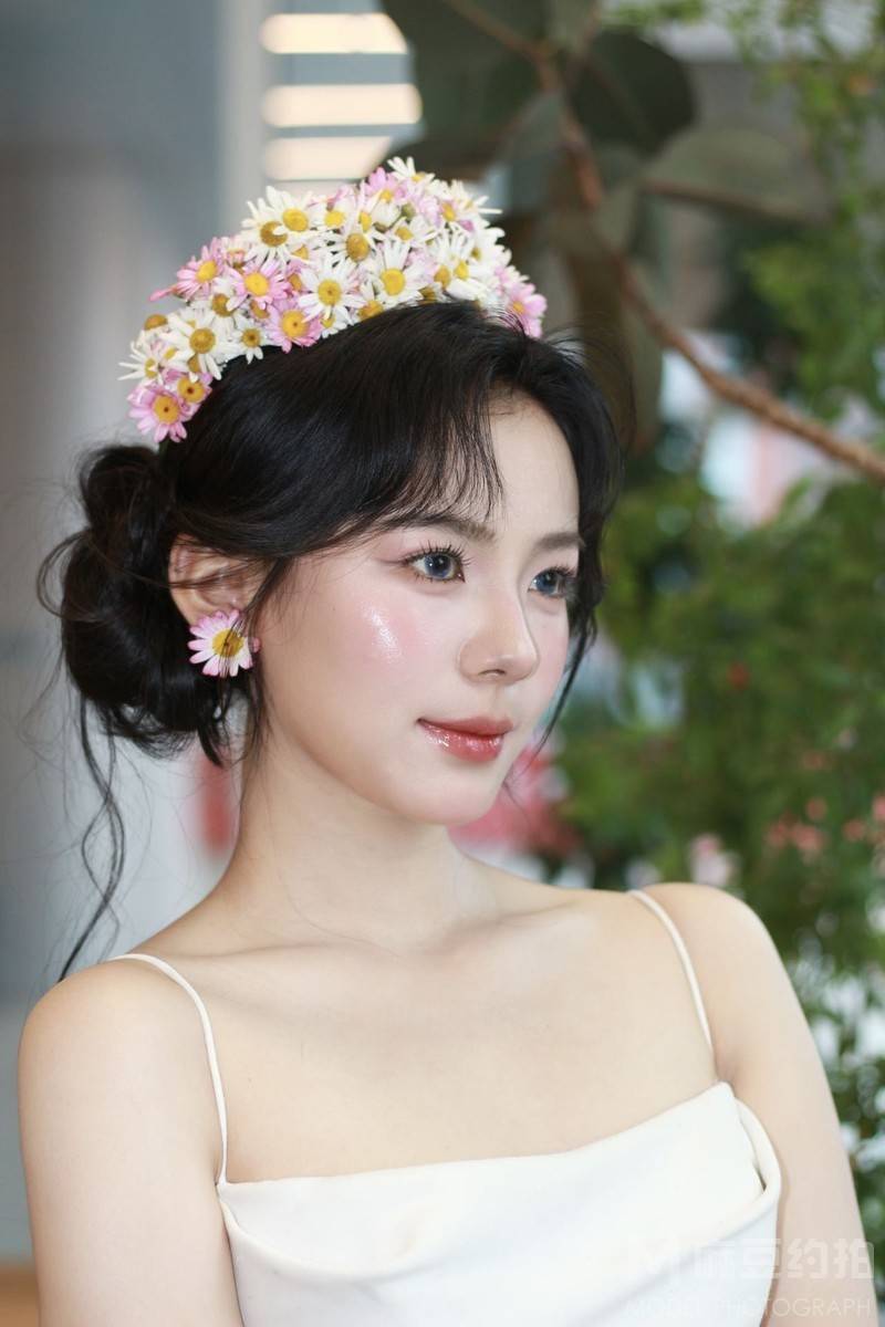 妆容模特