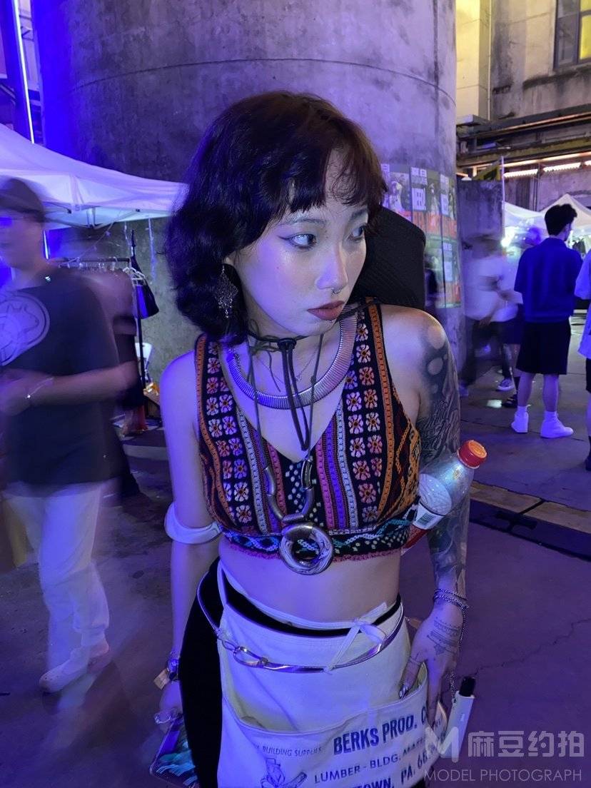 纪实模特