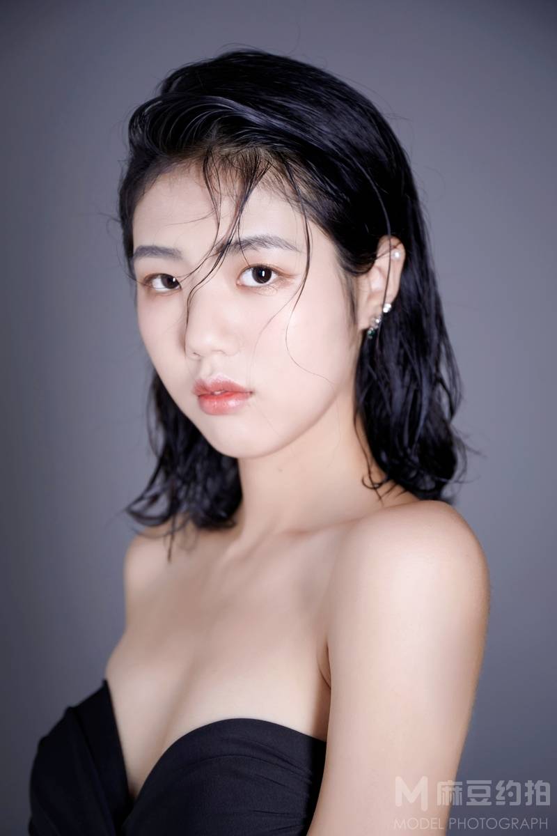 胶片模特