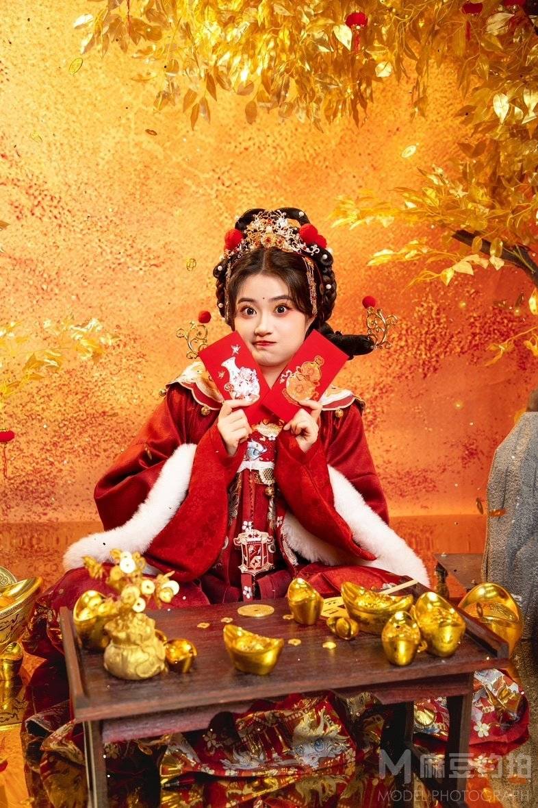 汉服模特