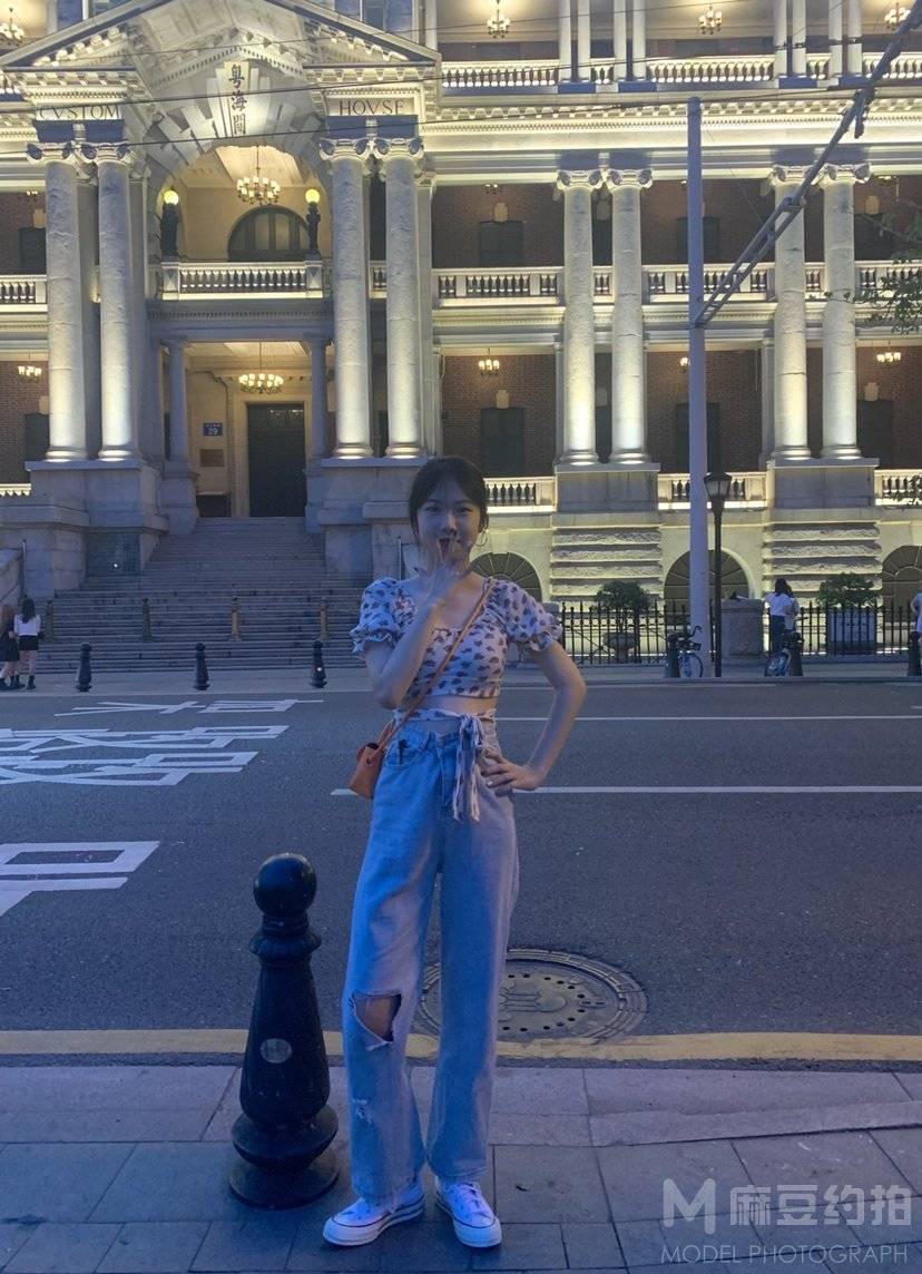 校园模特