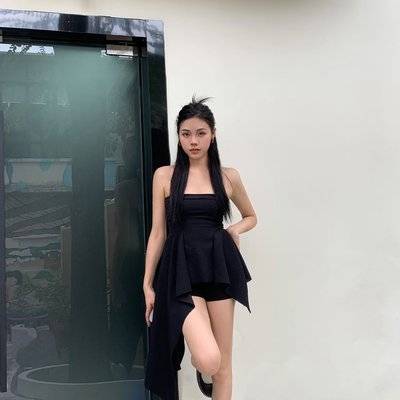 黑白模特