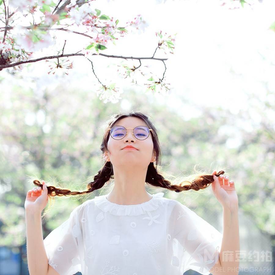 校园模特