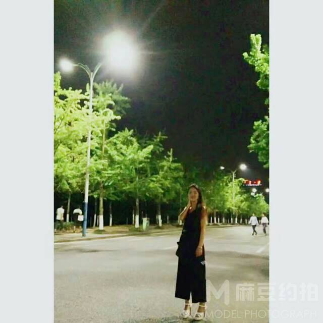 夜景模特