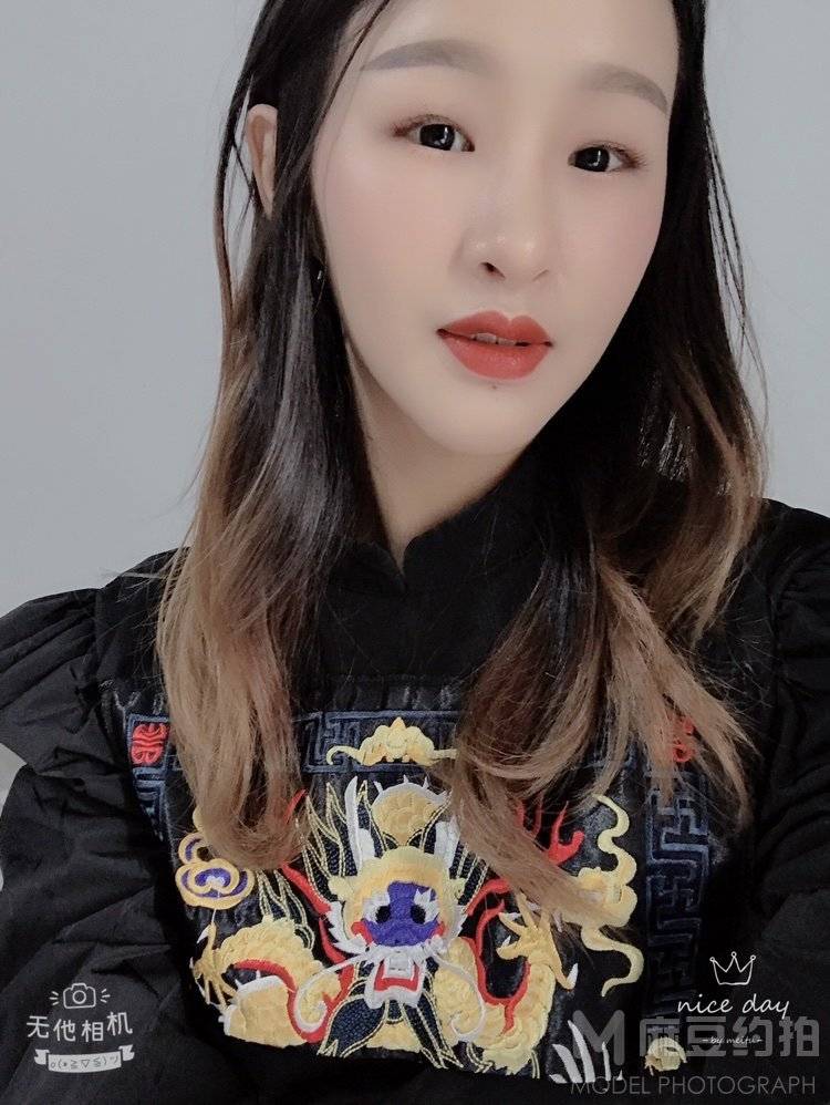清新模特