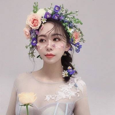 妆容模特