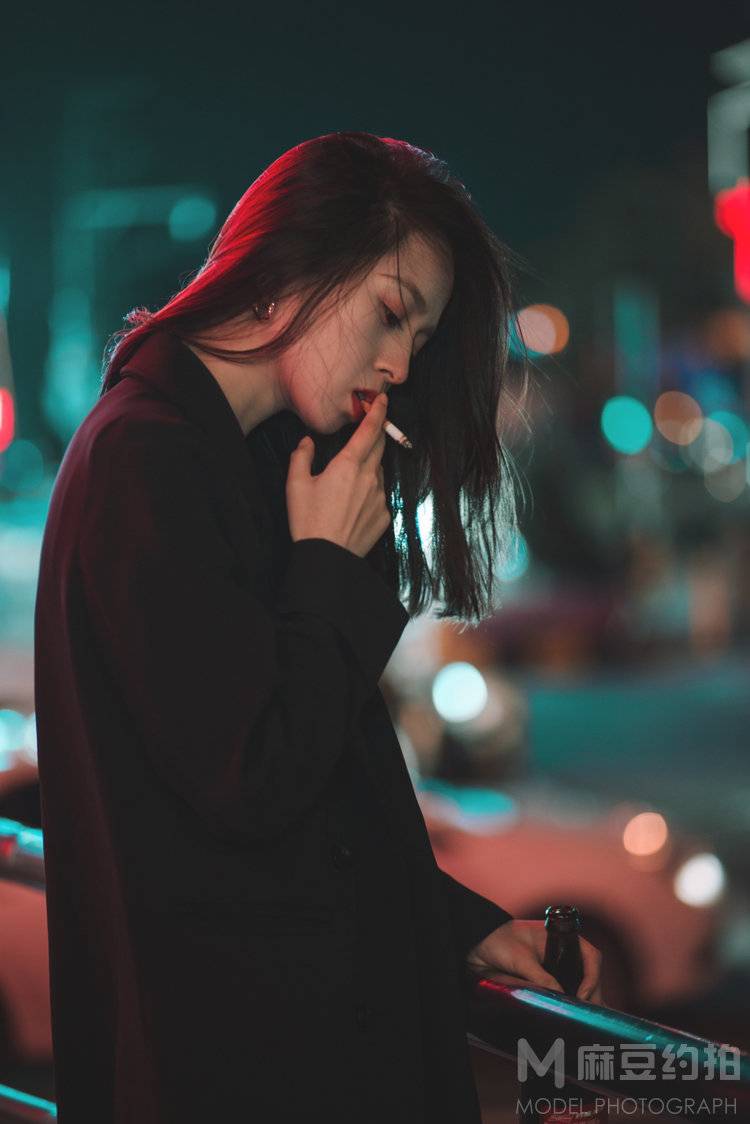 夜景模特