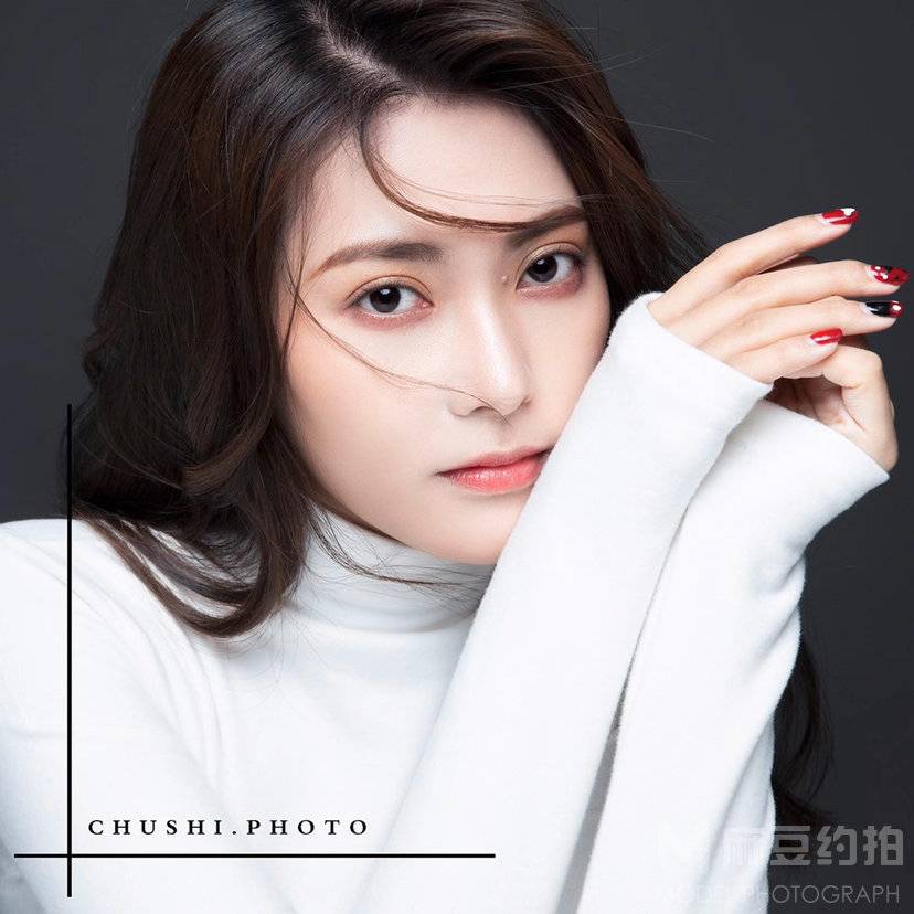 黑白模特