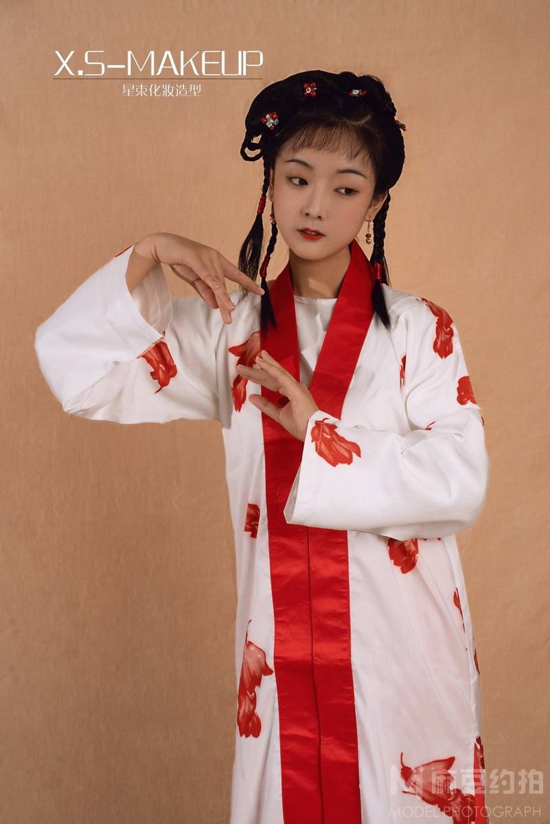 妆容模特