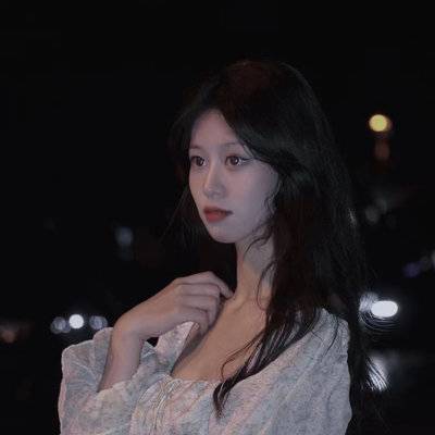 黑白模特
