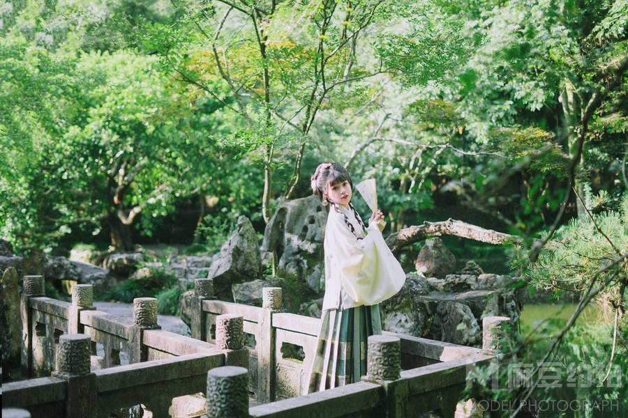 汉服模特