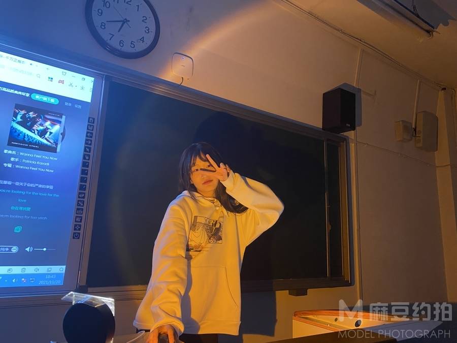 清新模特