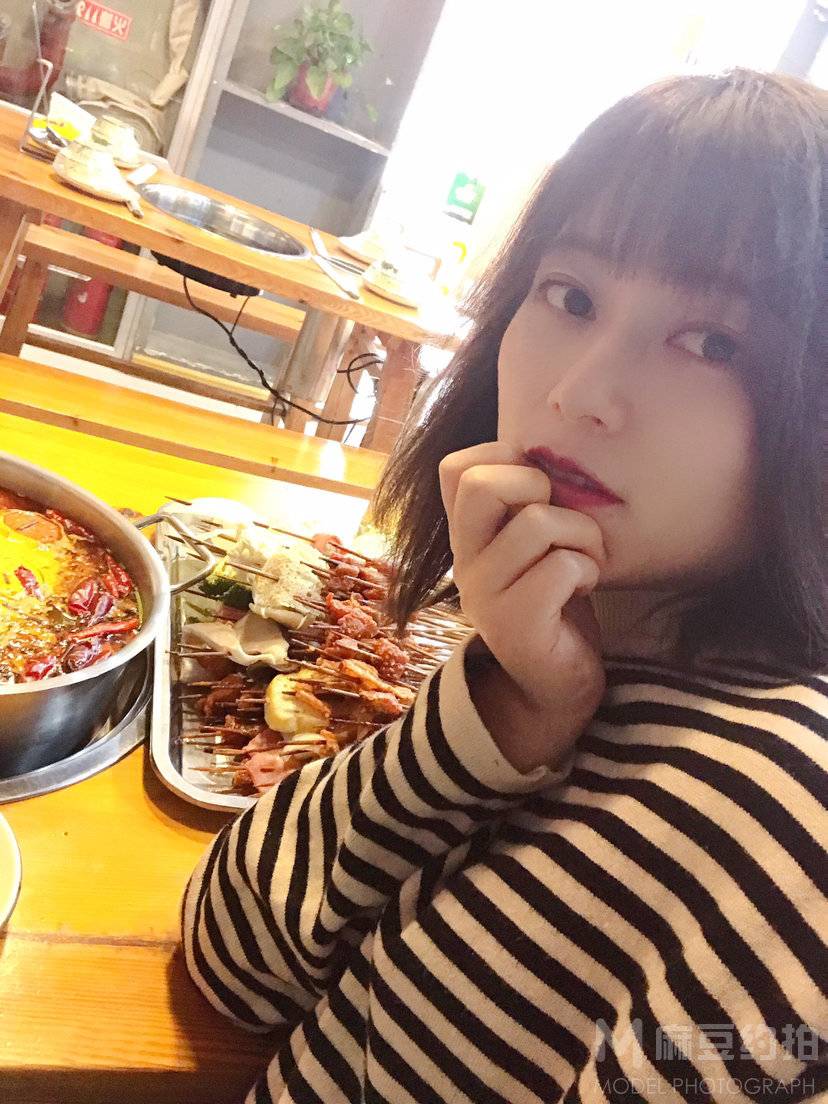 清新模特