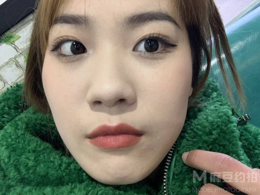 妆容模特