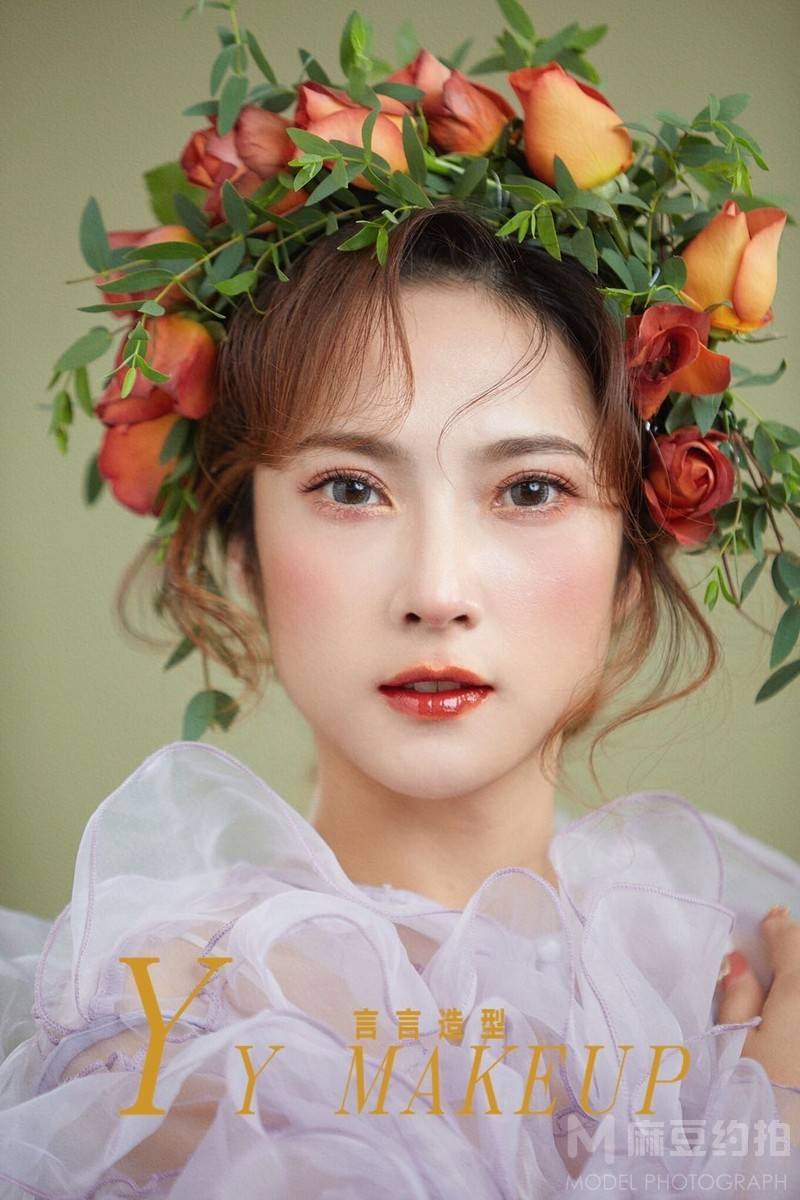 妆容模特