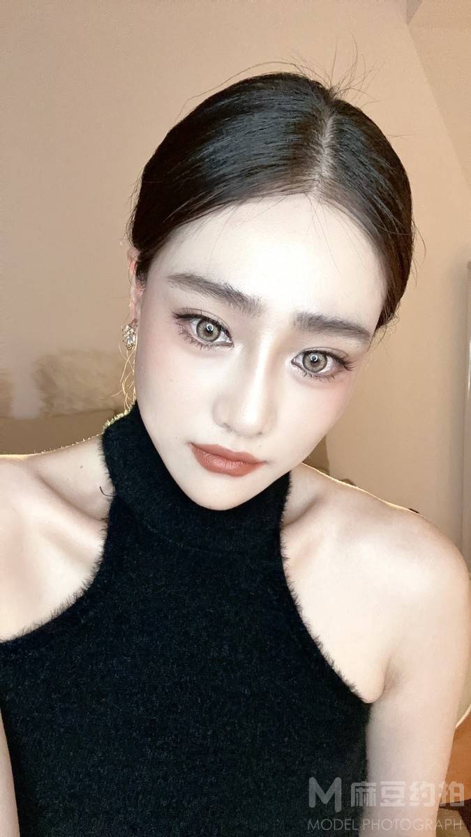 纪实模特
