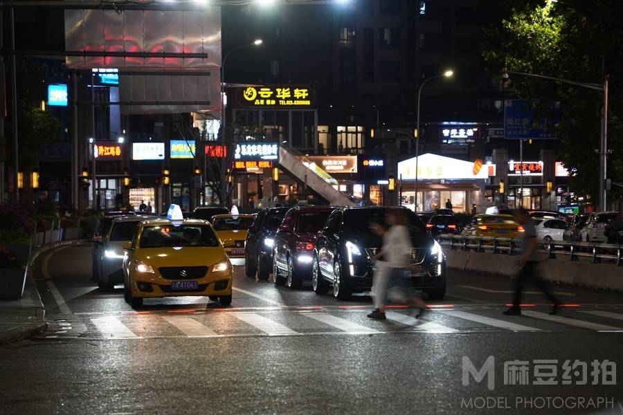 夜景模特