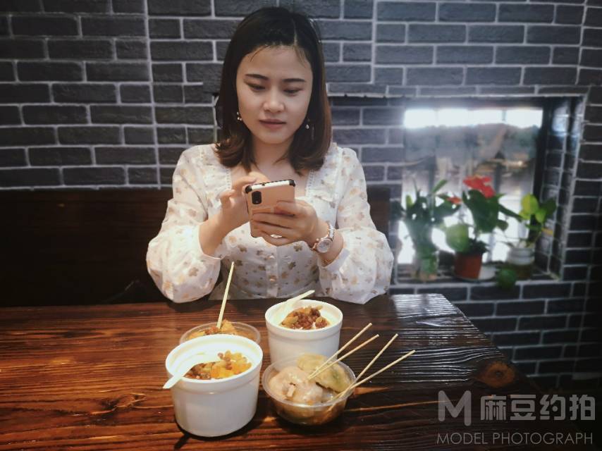 清新模特