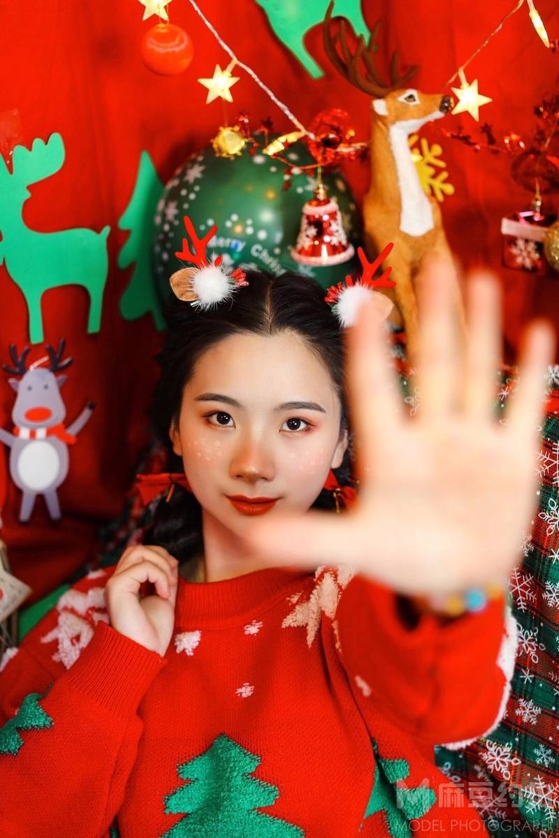 情绪模特