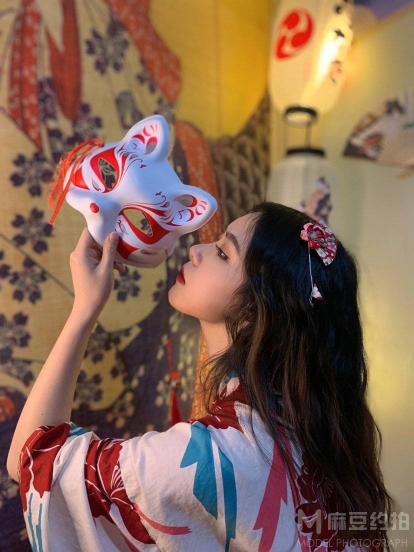 妆容模特