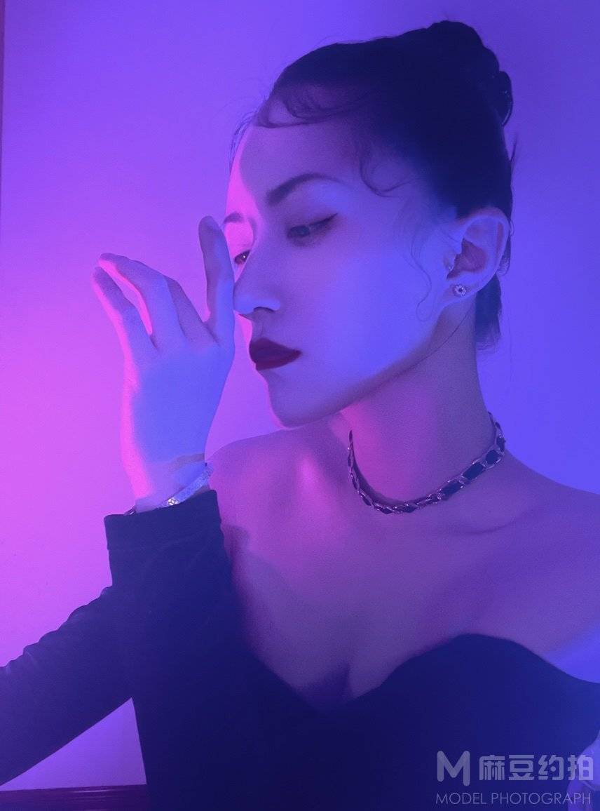暗黑模特