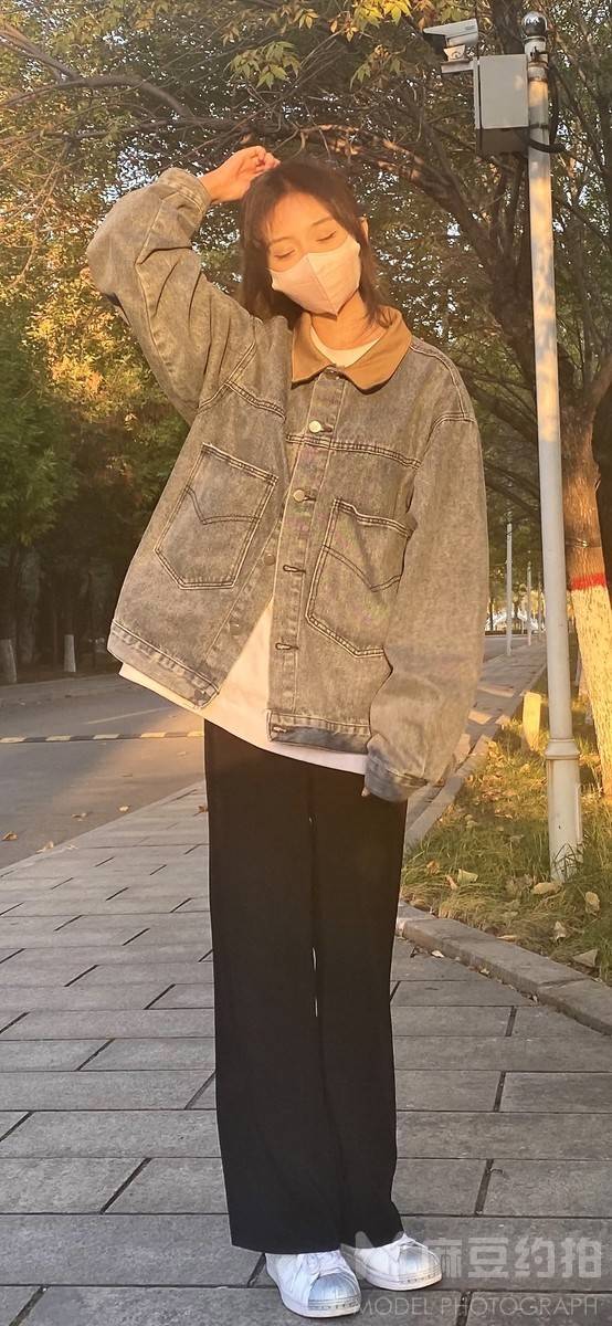 校园模特