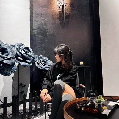 黑白模特